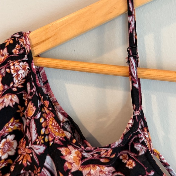 Love, Fire | Floral Patterned Open Arm Dress - Picture 11 of 14